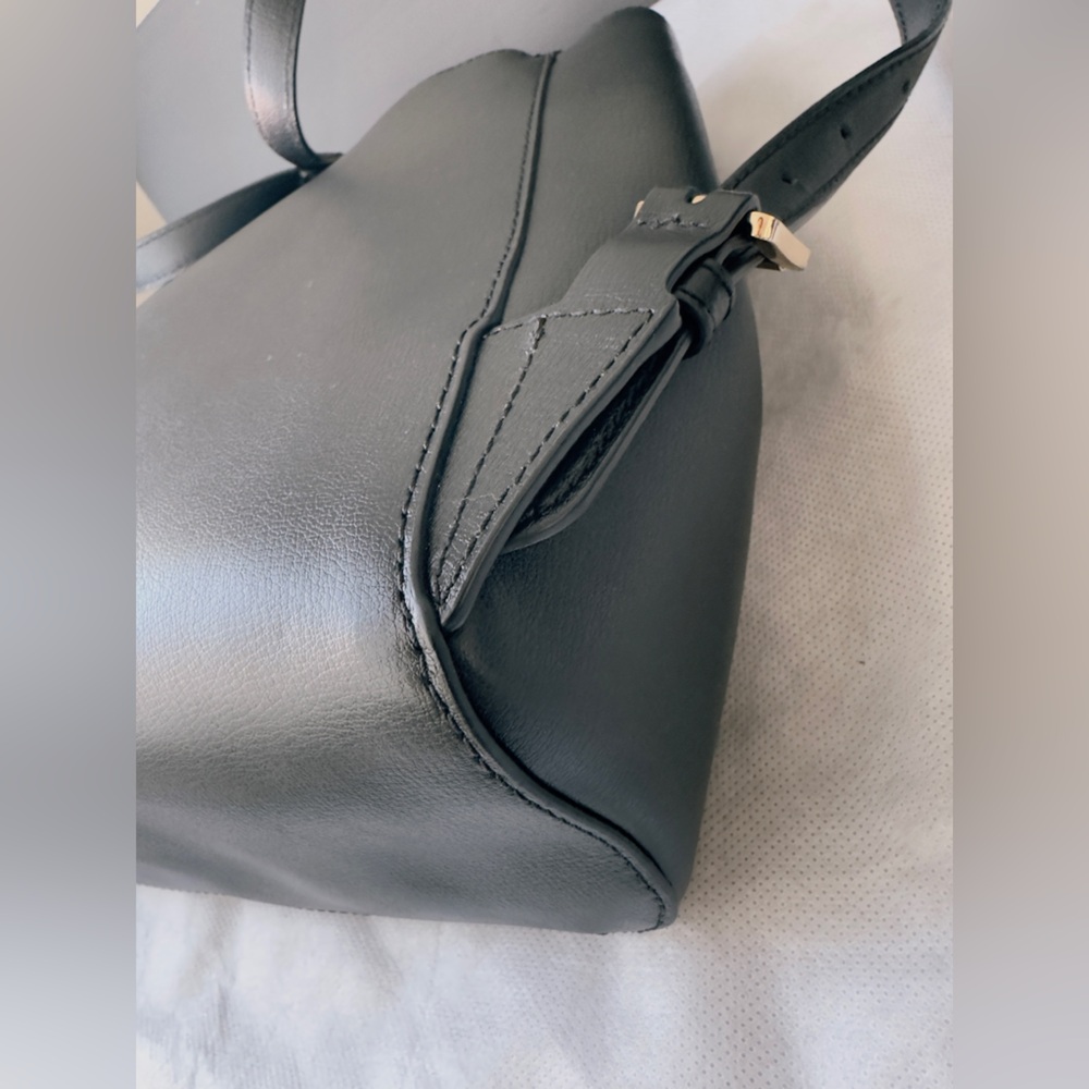 NWT Michael Kors Rivington Medium Leather Backpack in Black - Picture 7 of 16